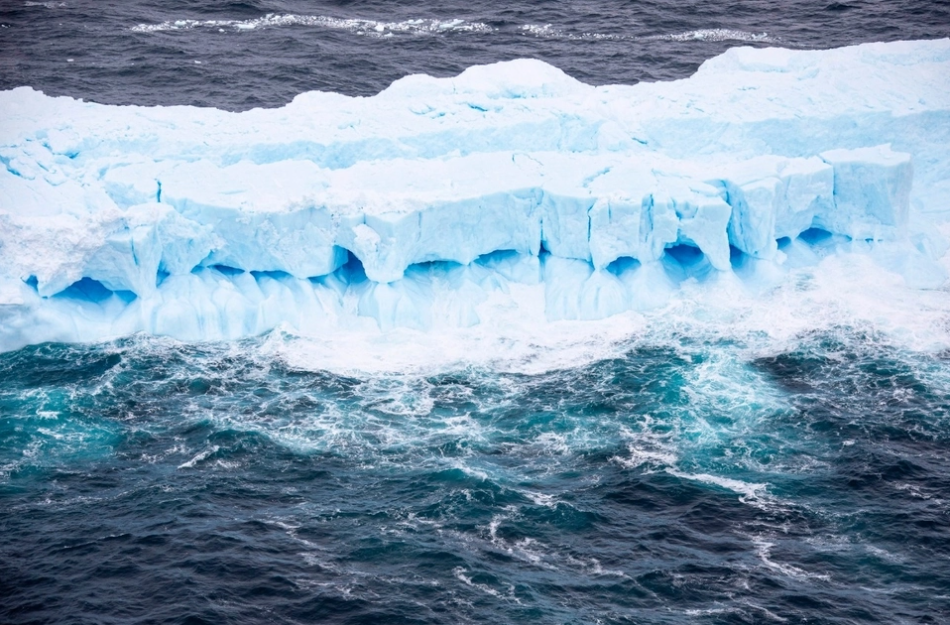 Así se ve el iceberg más grande del mundo desde el aire Así se ve el iceberg más grande del mundo desde el aire