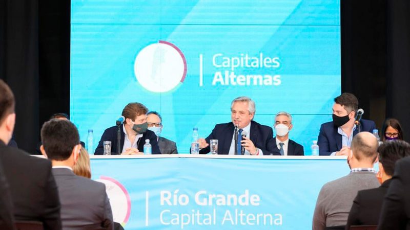 Alberto Fernández: «Tengo gratitud con cada ministro, cada gobernador y cada intendente» Alberto Fernández: «Tengo gratitud con cada ministro, cada gobernador y cada intendente»