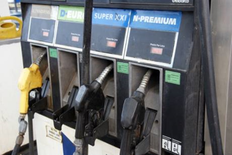 YPF segundo aumento de combustible en el mes, esta vez sin anuncio YPF segundo aumento de combustible en el mes, esta vez sin anuncio
