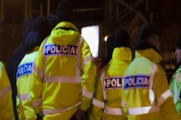Detenido por atacar a una mujer con un tenedor durante una discusión Detenido por atacar a una mujer con un tenedor durante una discusión
