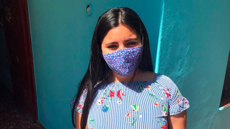 Sin computadora ni internet, fue abanderada y se sacó un 10 en el ingreso a la facultad Sin computadora ni internet, fue abanderada y se sacó un 10 en el ingreso a la facultad