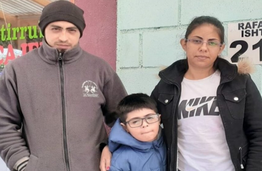 Desesperado pedido de ayuda: Su hijo fue derivado al Garrahan, pero lo mandaron de vuelta a casa Desesperado pedido de ayuda: Su hijo fue derivado al Garrahan, pero lo mandaron de vuelta a casa
