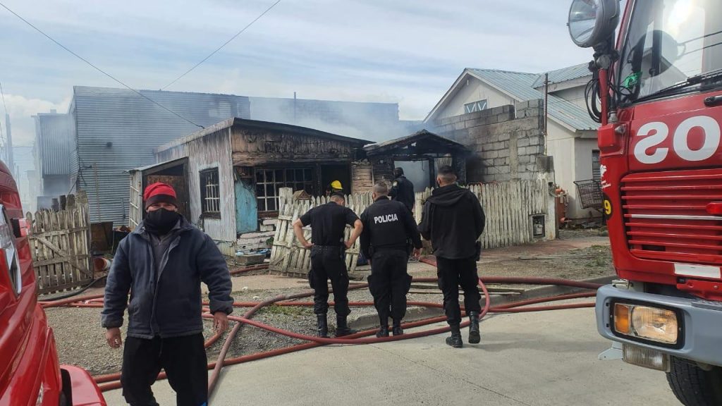 Un calefactor que perdía gas provocó el incendio de dos casas Un calefactor que perdía gas provocó el incendio de dos casas