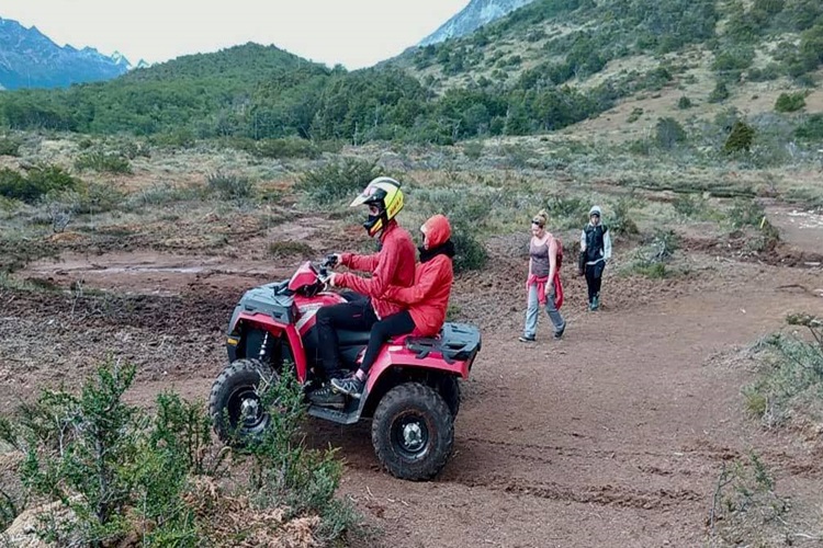 Rescate de una mujer en el Ojo del Albino Rescate de una mujer en el Ojo del Albino
