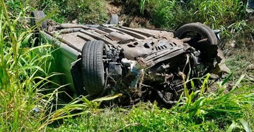 Su hija murió en un accidente, abrió el cajón y se enteró que velaba a otra mujer Su hija murió en un accidente, abrió el cajón y se enteró que velaba a otra mujer