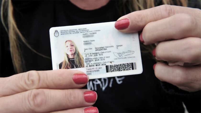 Desde hoy, las personas no binarias podrán elegir «X» en el DNI Desde hoy, las personas no binarias podrán elegir «X» en el DNI