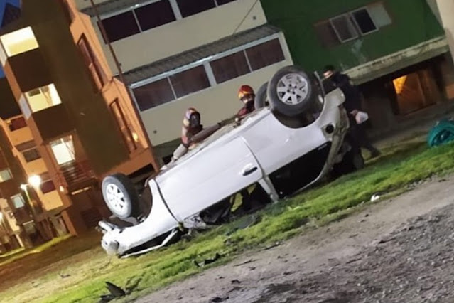 Choque y vuelco con lesionados, uno de ellos grave, en Ushuaia Choque y vuelco con lesionados, uno de ellos grave, en Ushuaia