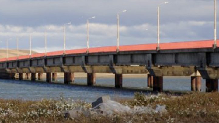 El Intendente anunció un nuevo pavimento para el puente Mosconi