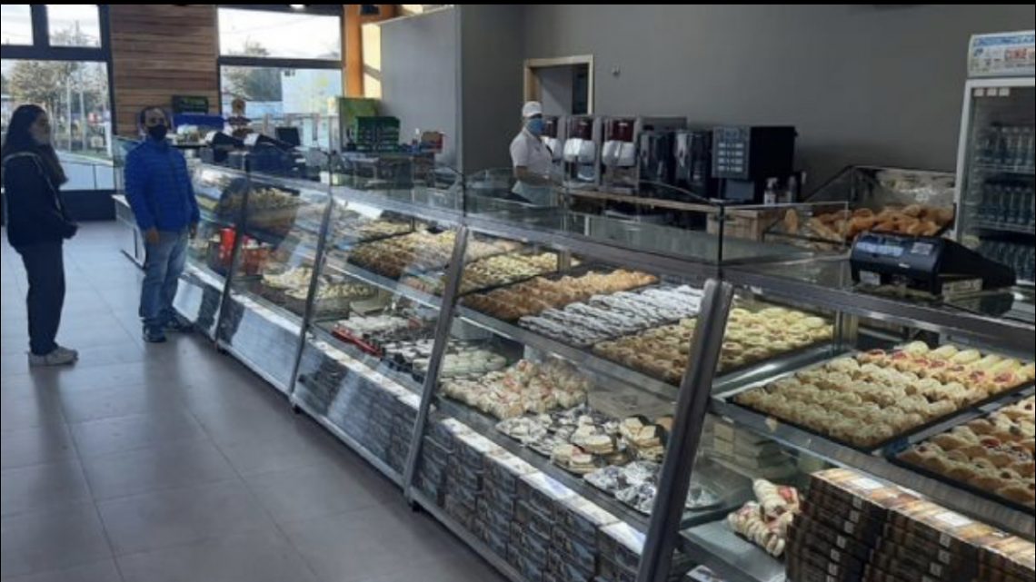 Día histórico para Tolhuin: la panadería «La Nueva Unión» reabrió a la clientela Día histórico para Tolhuin: la panadería «La Nueva Unión» reabrió a la clientela